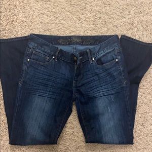 Women’s skinny low rise EXPRESS jeans. 6S.